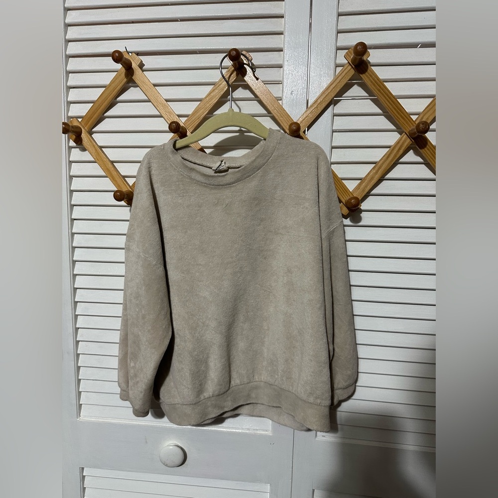 The Soybean Terry Pullover Large (5/6)